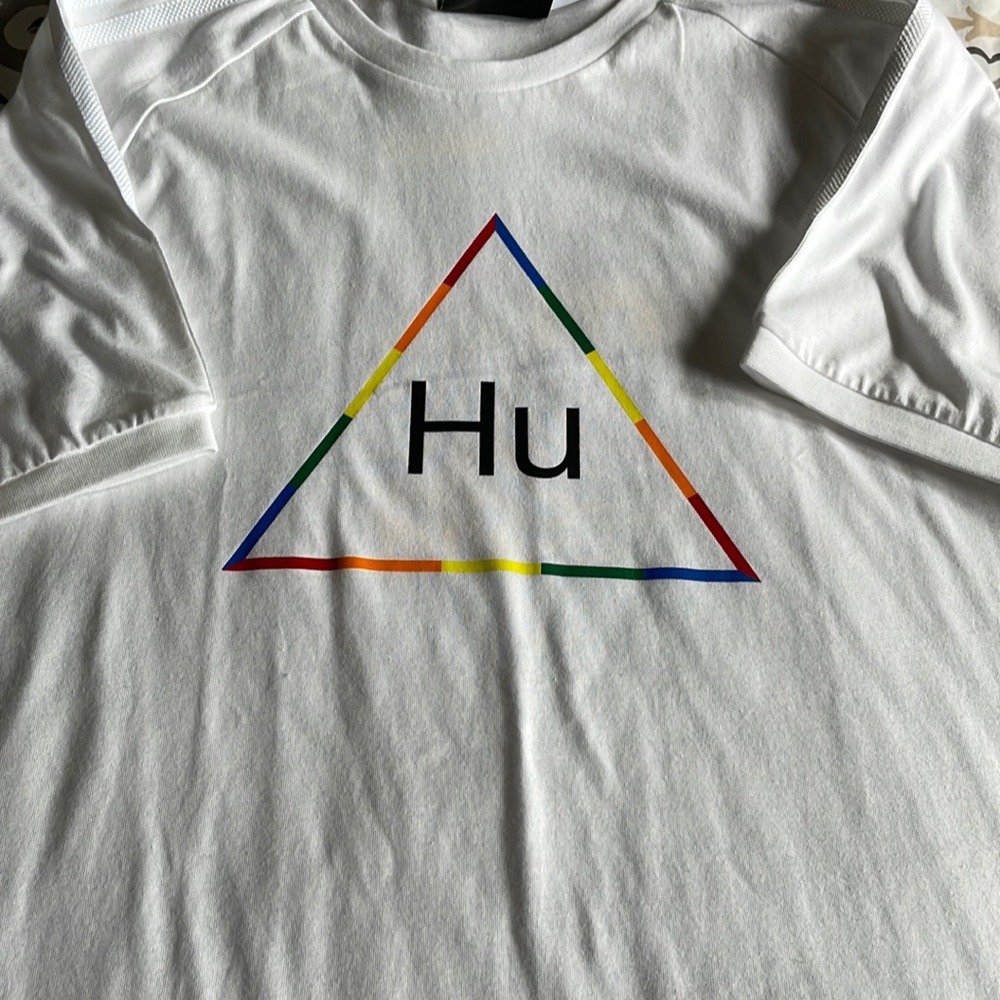 Adidas tee